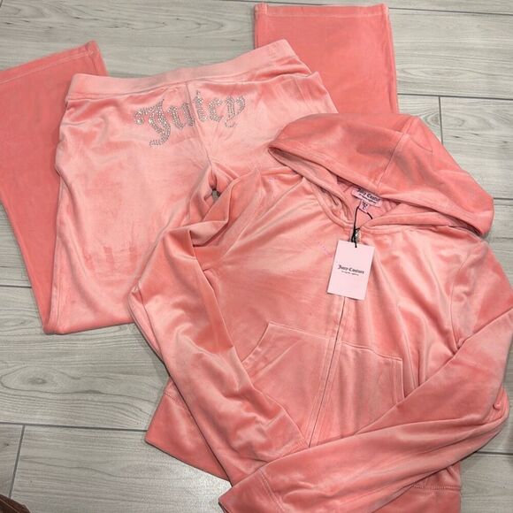 Juicy Couture Pants - NWT juicy couture Strawberry ice pink track suit size large Bedazzled butt and